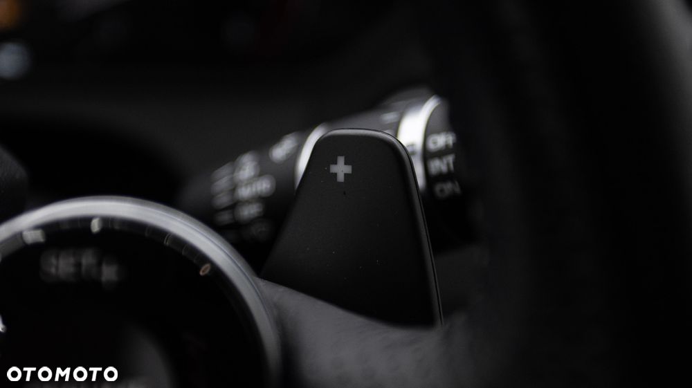 Land Rover Range Rover Velar 2.0 Si4 GPF - 25