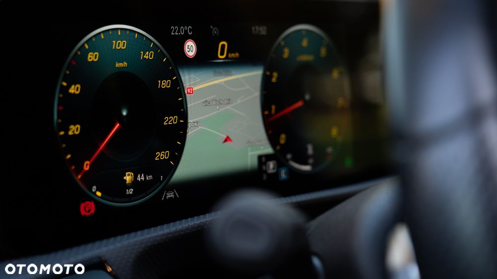 Mercedes-Benz Klasa A 180 AMG Line 7G-DCT - 11