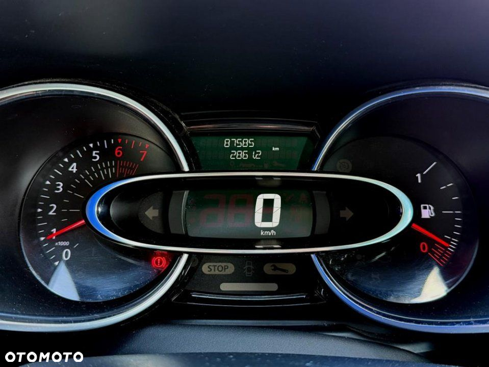 Renault Clio - 13