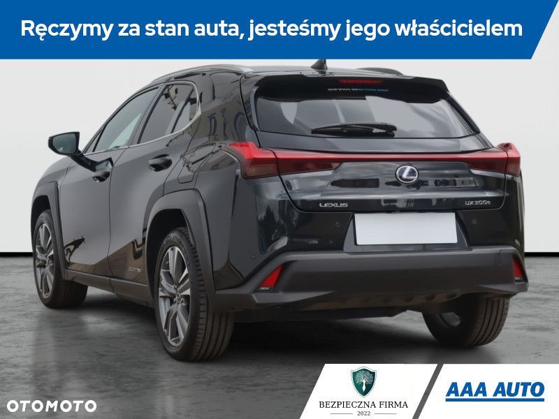 Lexus UX - 6