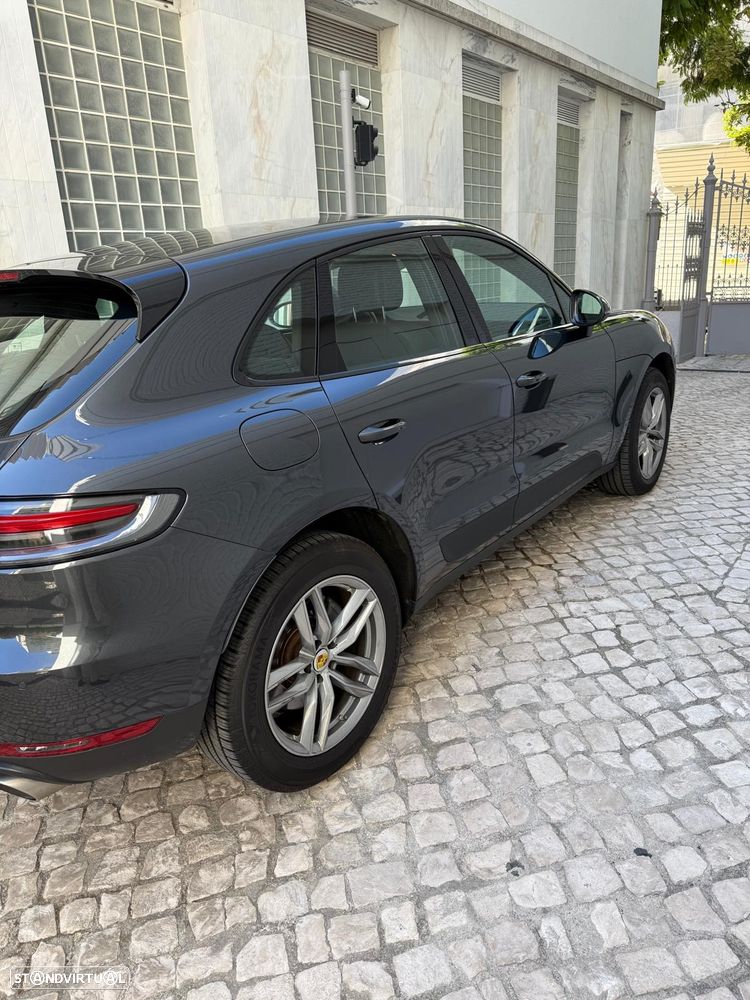 Porsche Macan - 2