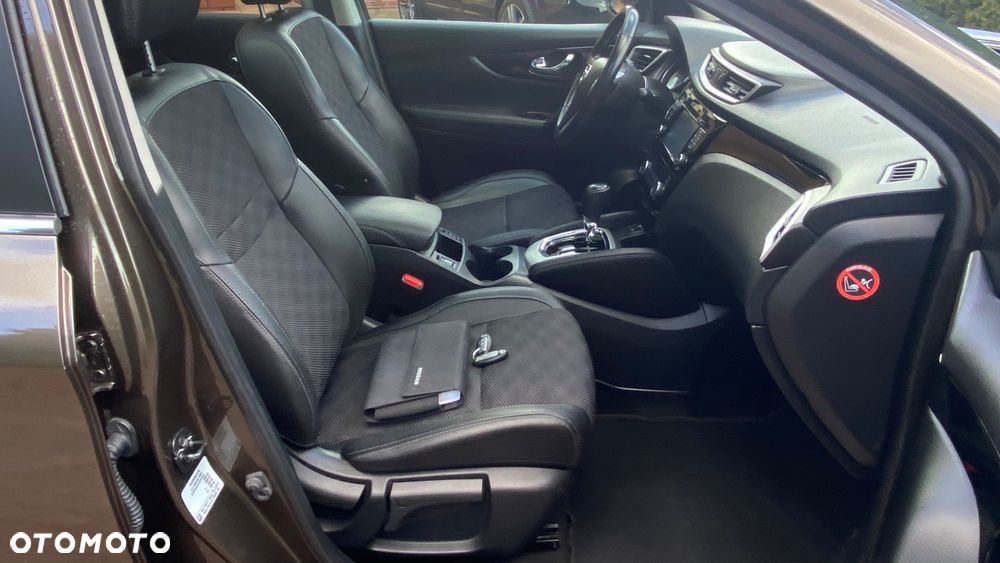 Nissan Qashqai 1.2 DIG-T Xtronic TEKNA+ - 10