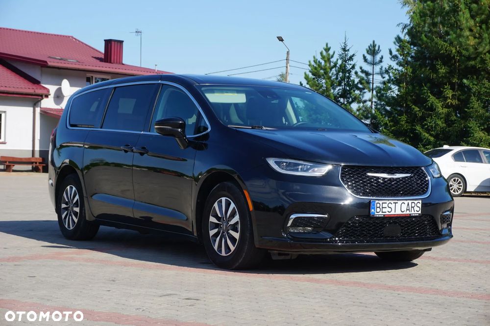 Chrysler Pacifica - 3