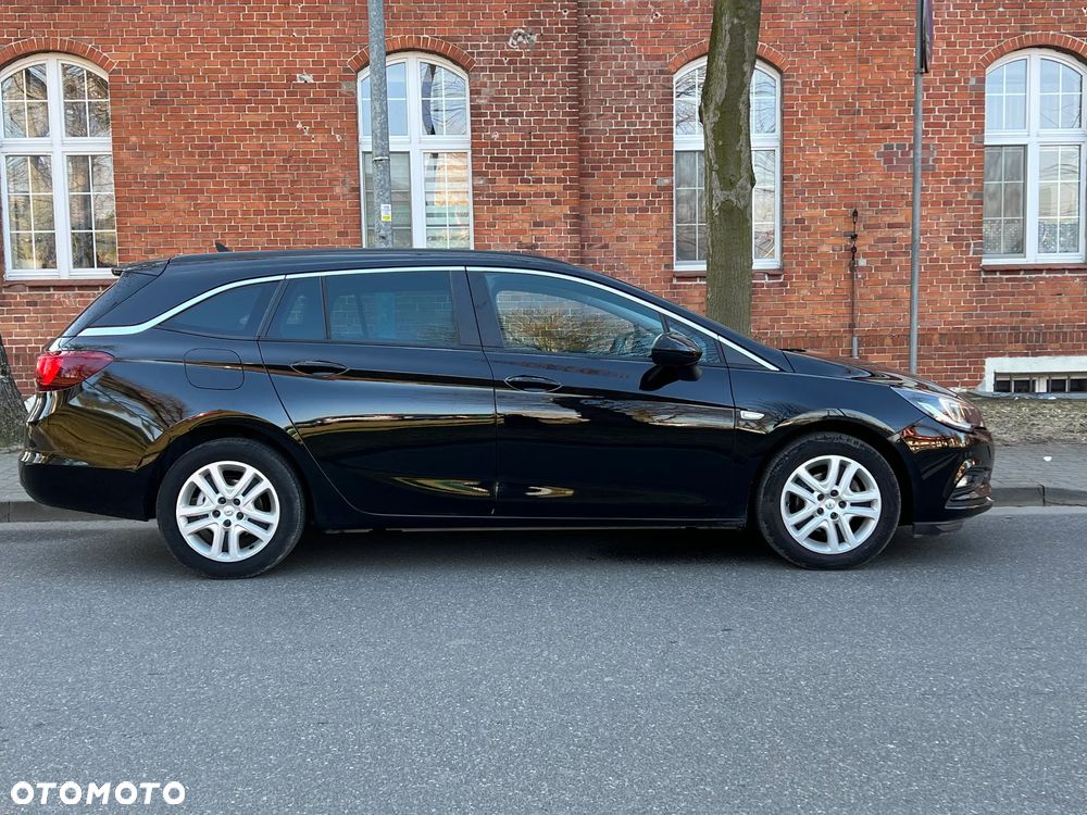 Opel Astra 1.6 D Start/Stop Dynamic - 8