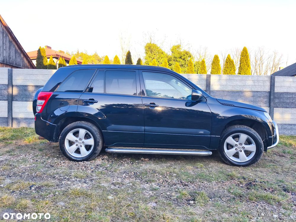 Suzuki Grand Vitara 2.4 Comfort Limited - 8