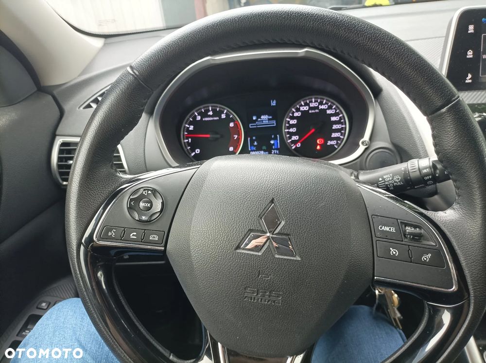Mitsubishi Eclipse Cross - 9
