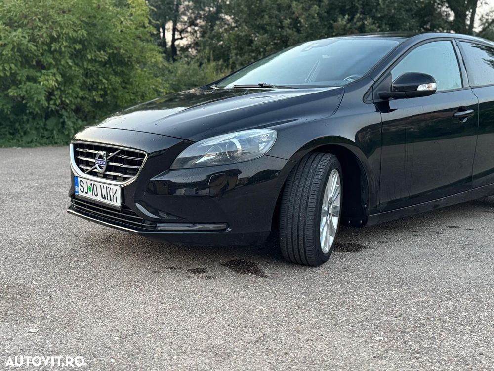 Volvo V40 T2 Momentum - 2