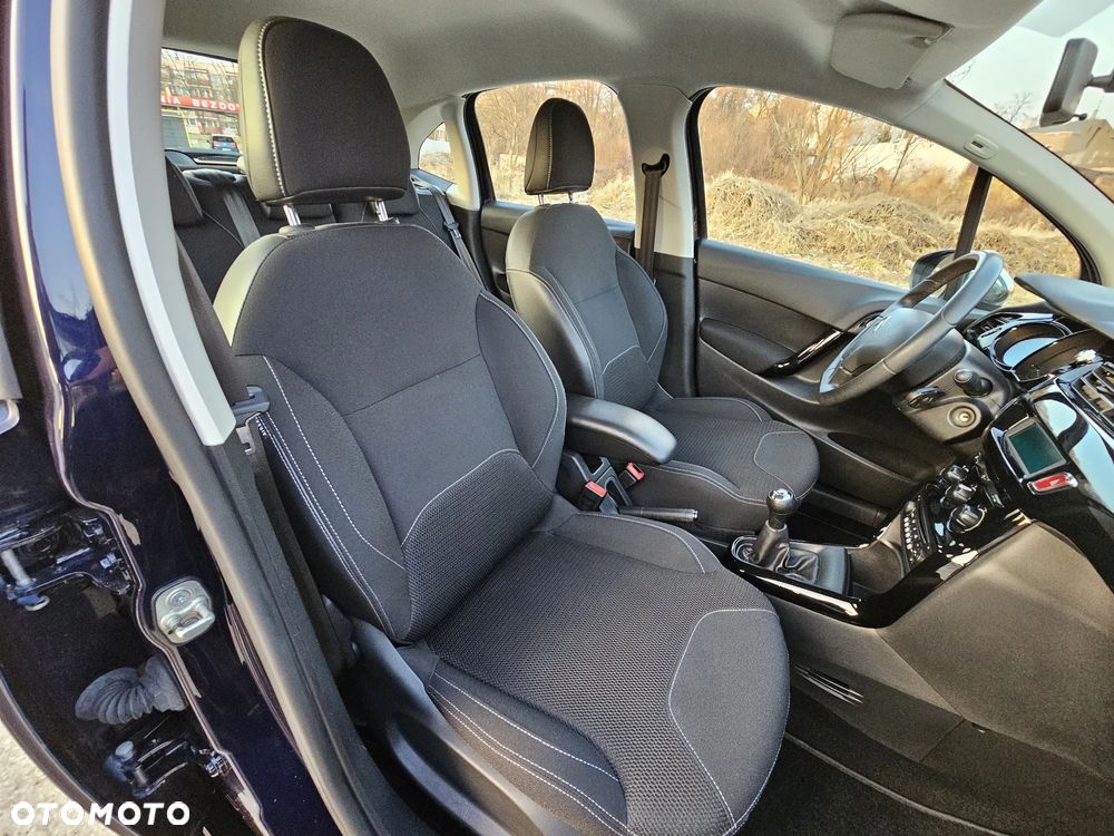 Citroën C3 Pure Tech (VTi) 82 Exclusive - 27