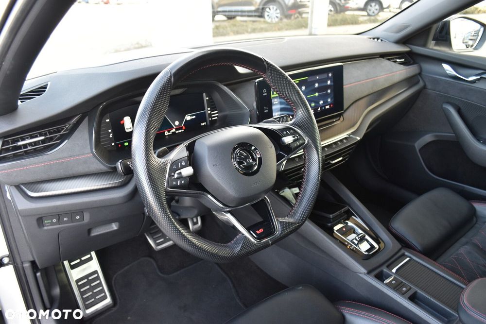 Skoda Octavia 2.0 TDI RS DSG - 9