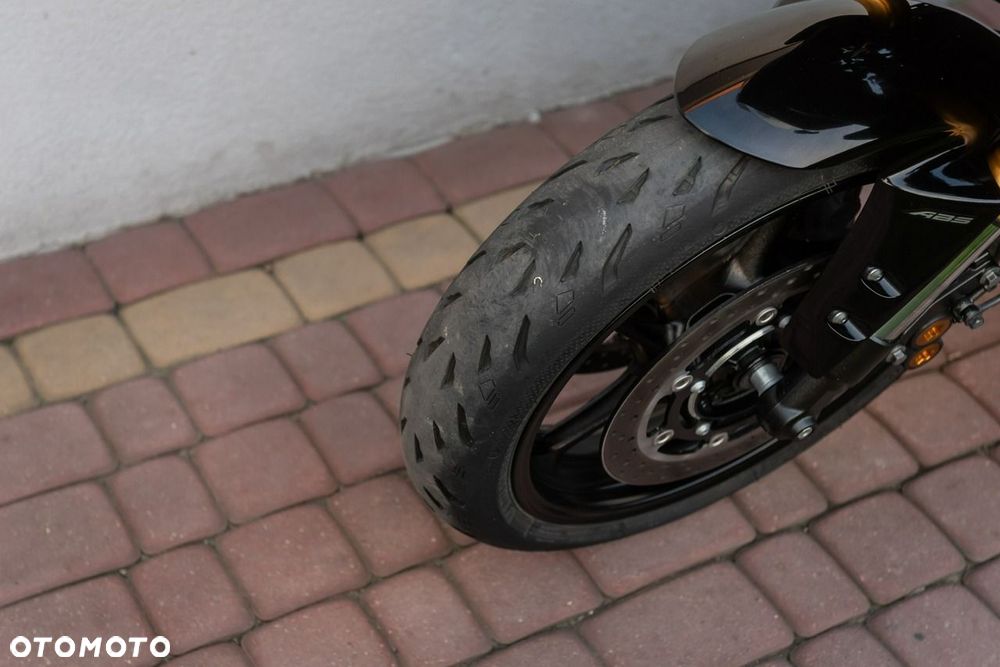 Yamaha FZ - 7