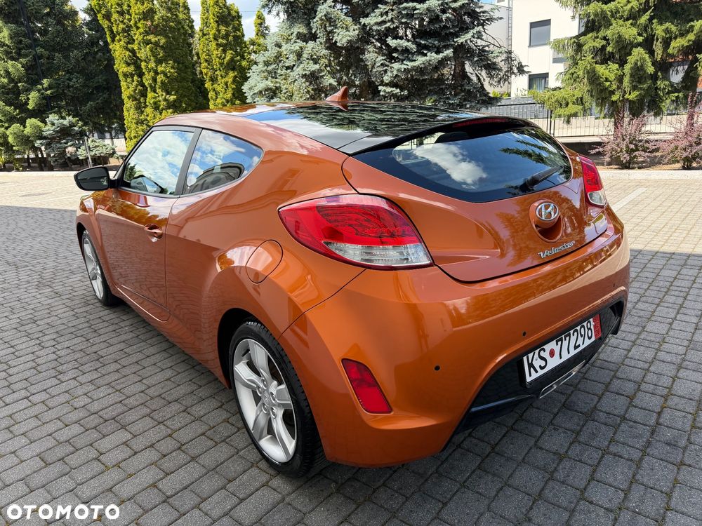 Hyundai Veloster 1.6 Style - 18