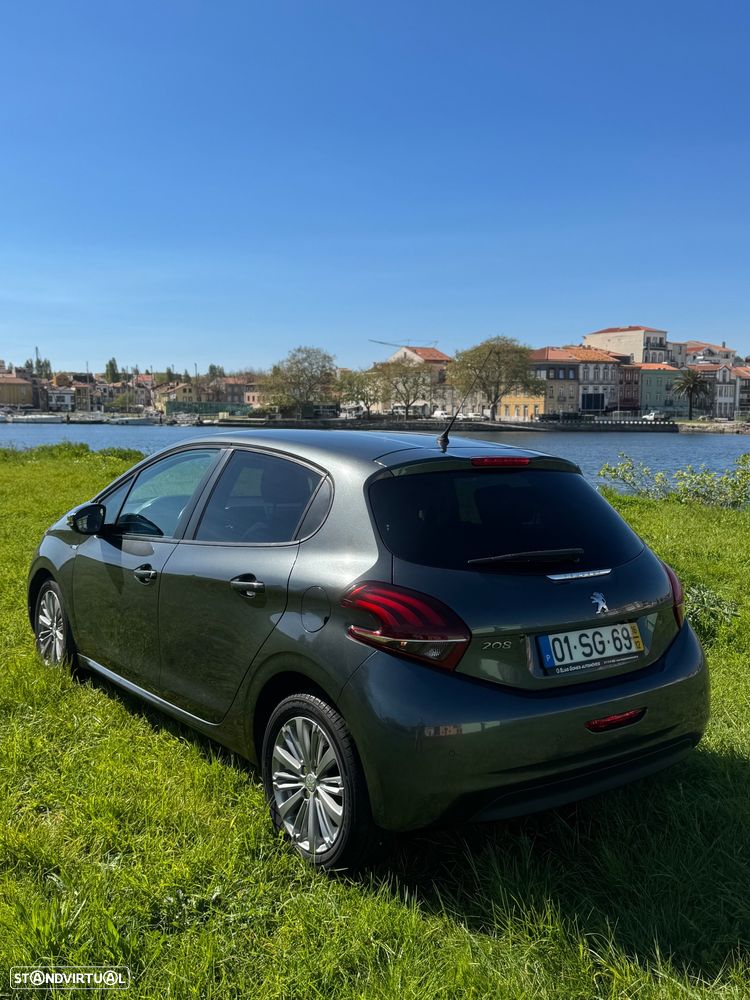 Peugeot 208 1.6 BlueHDi Style - 5