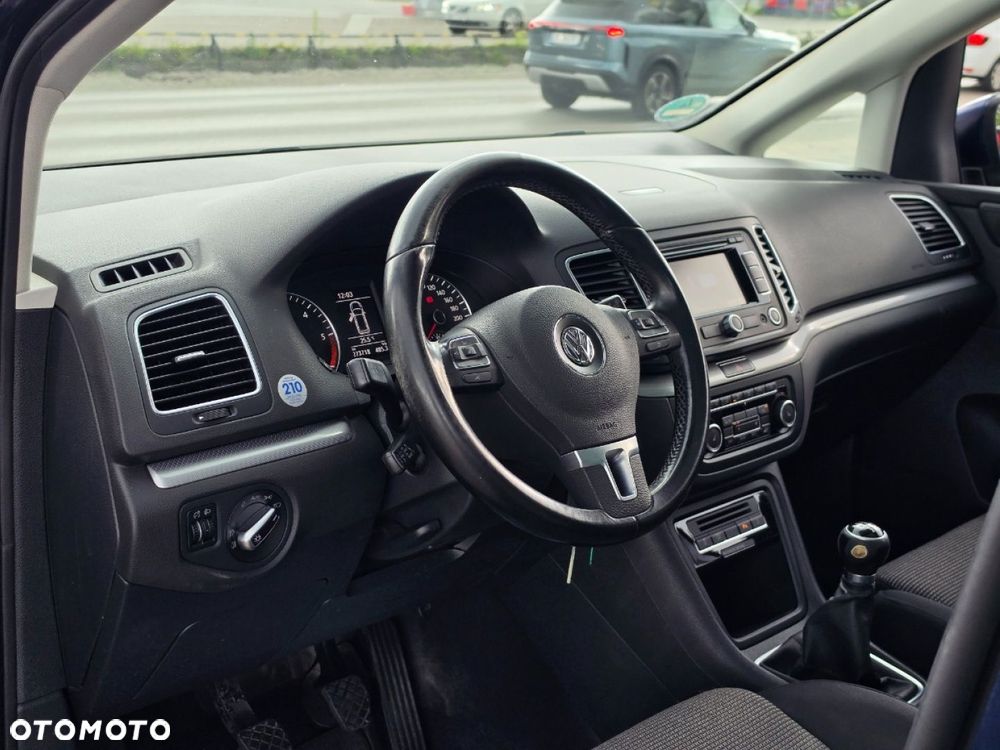 Volkswagen Sharan - 14