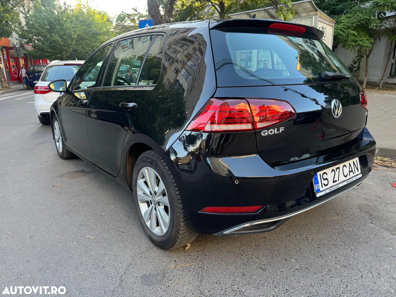 Volkswagen Golf - 4