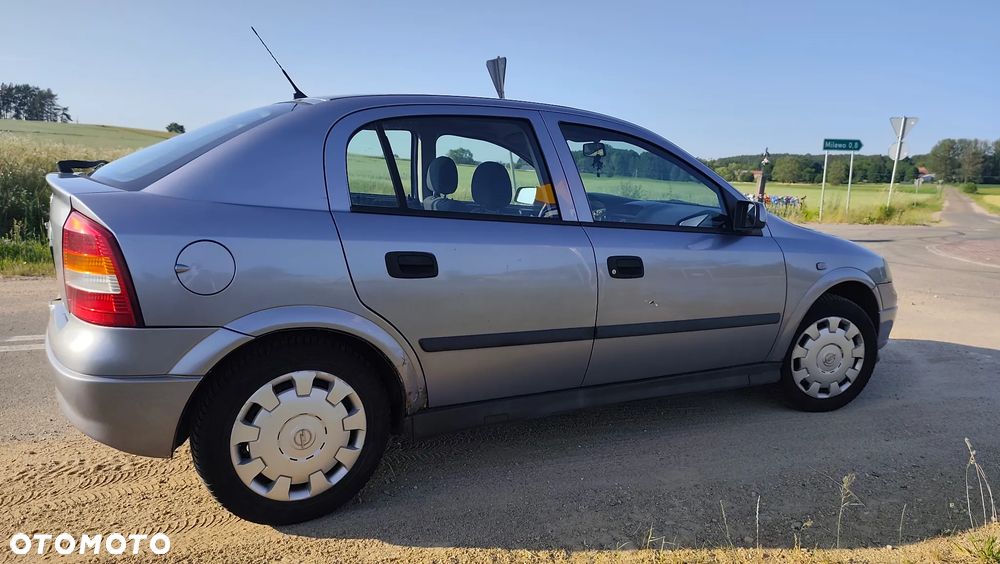 Opel Astra 1.4 Start - 4