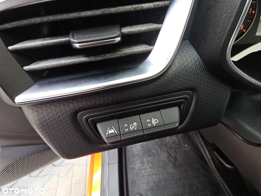 Renault Clio - 31