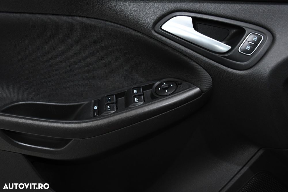Ford Focus 1.5 EcoBoost Start-Stopp-System Business Edition - 30