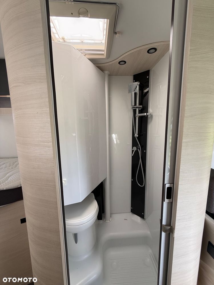 Ford CHAUSSON 627 GA TITANIUM PREMIUM - 21