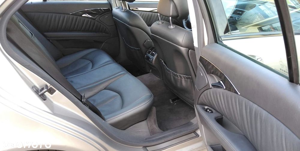 Mercedes-Benz Klasa E 320 CDI T Avantgarde - 8