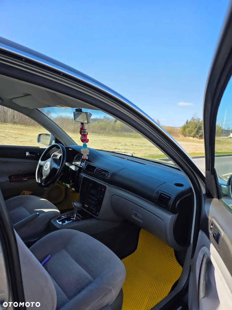 Volkswagen Passat 1.8T Comfortline Tiptr - 6