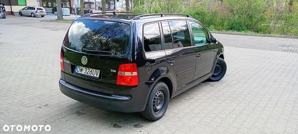 Volkswagen Touran 1.9 TDI Conceptline - 5