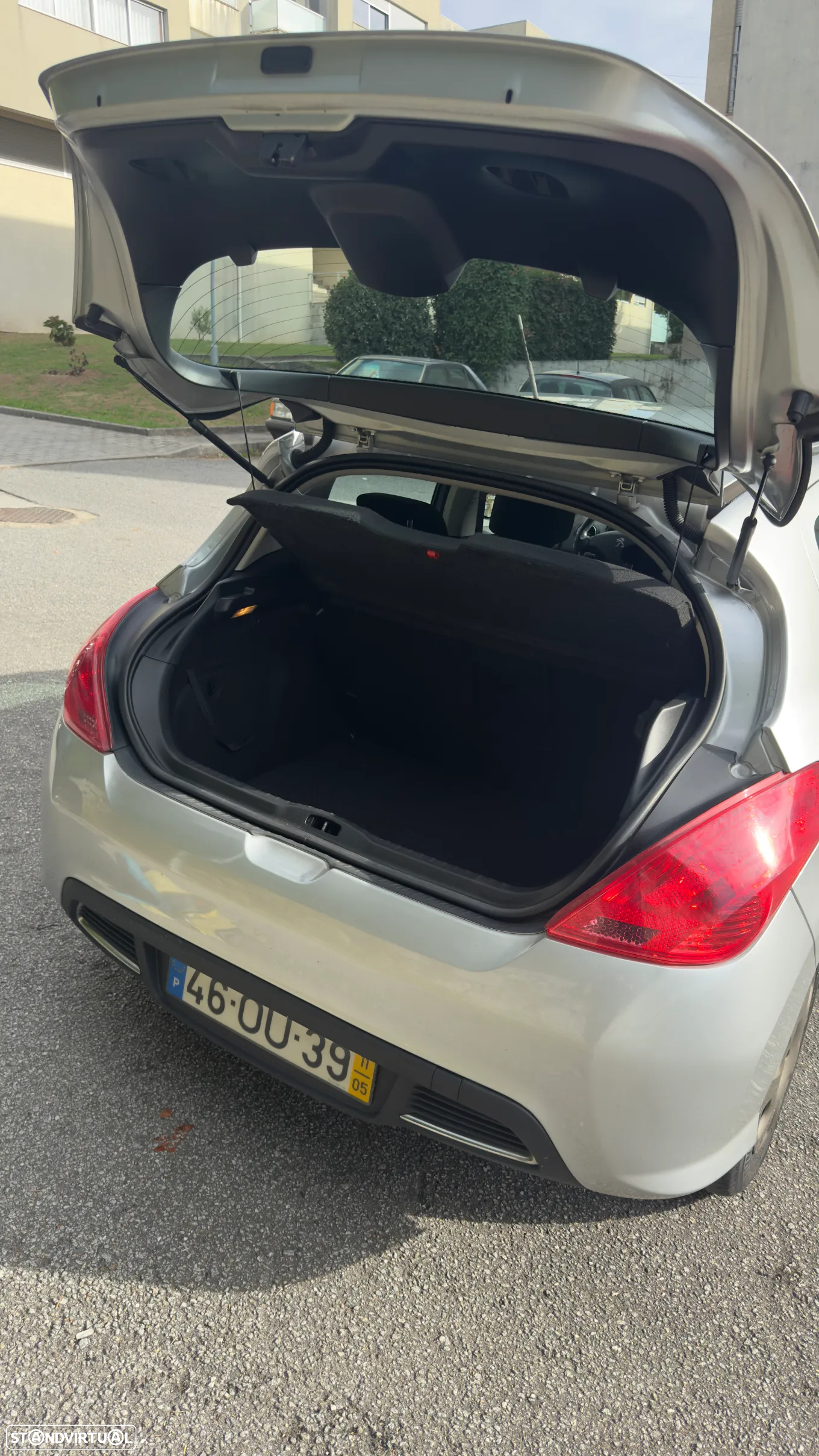 Peugeot 308 1.6 HDi Executive - 10