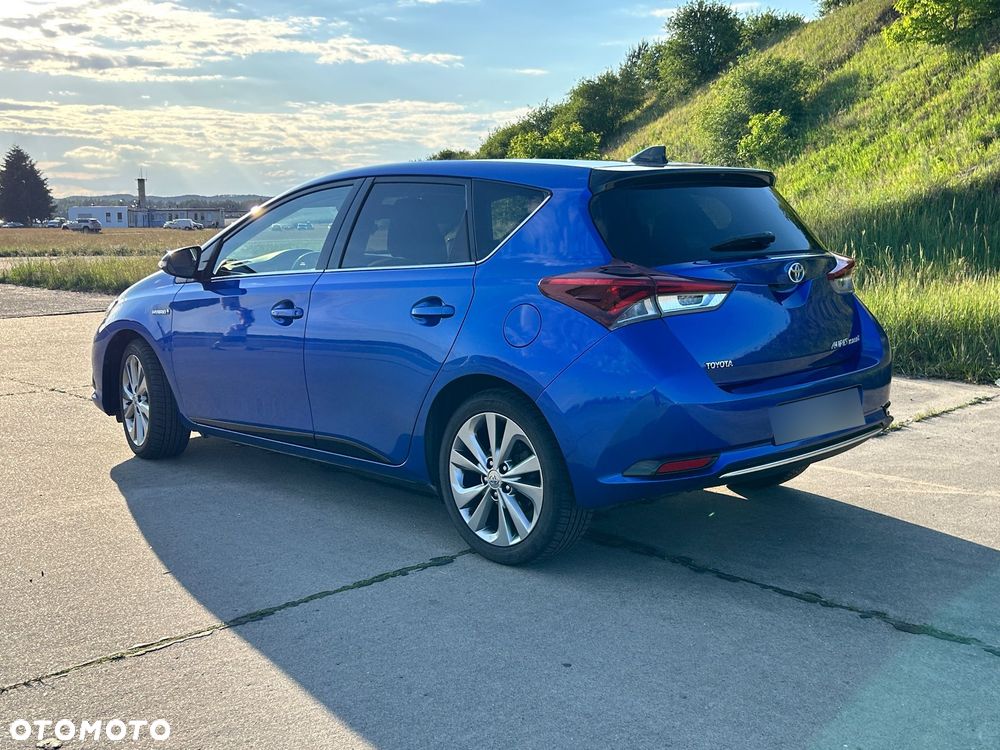 Toyota Auris - 2
