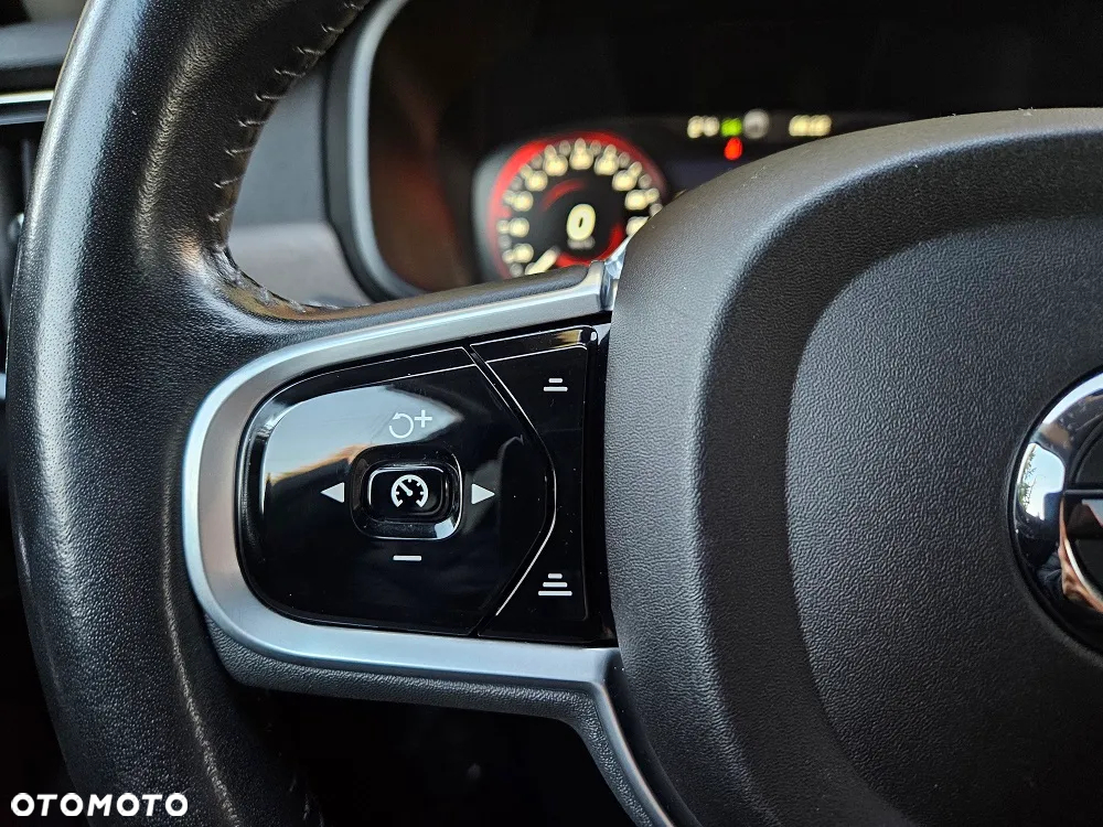 Volvo V90 Cross Country D4 AWD Geartronic Pro - 14