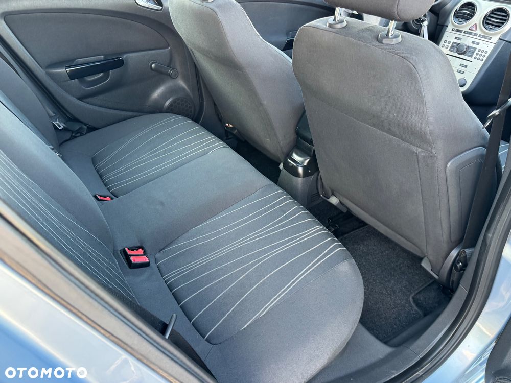 Opel Corsa - 8