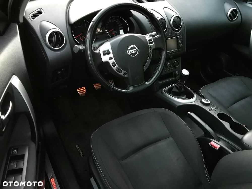 Nissan Qashqai 1.6 dCi 4x4 360 S&S - 28