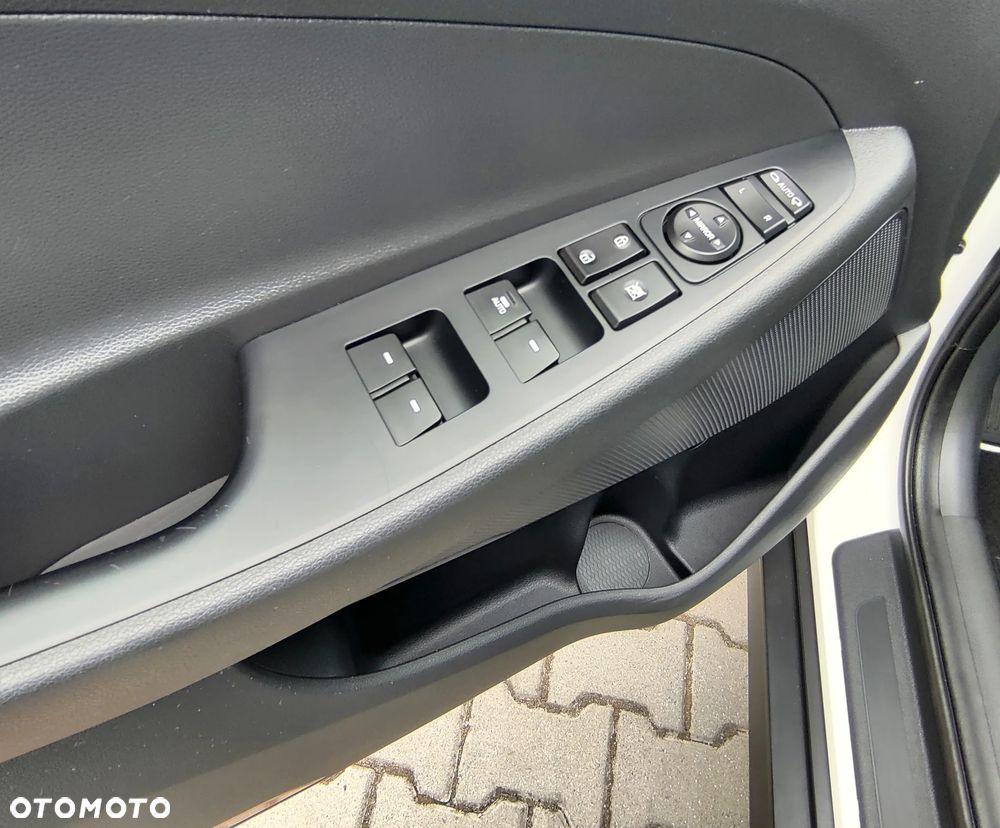 Hyundai Tucson blue 1.6 GDi 2WD Navi - 12