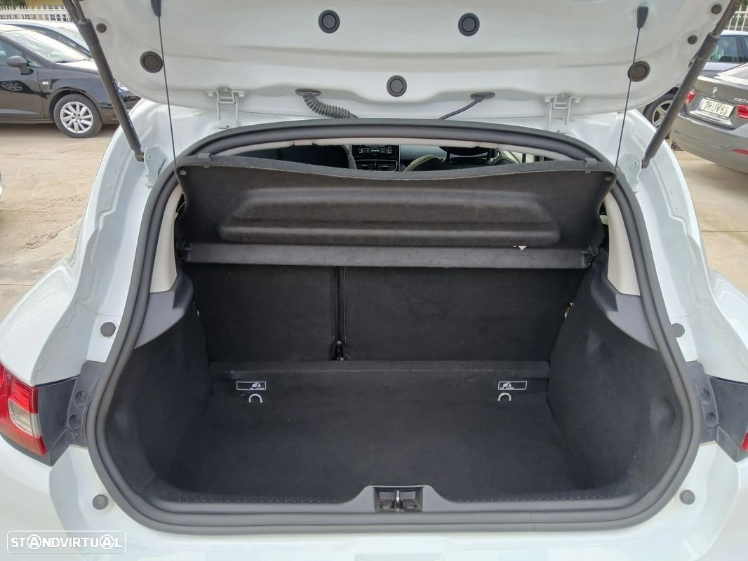 Renault Clio 1.5 dCi Zen - 9