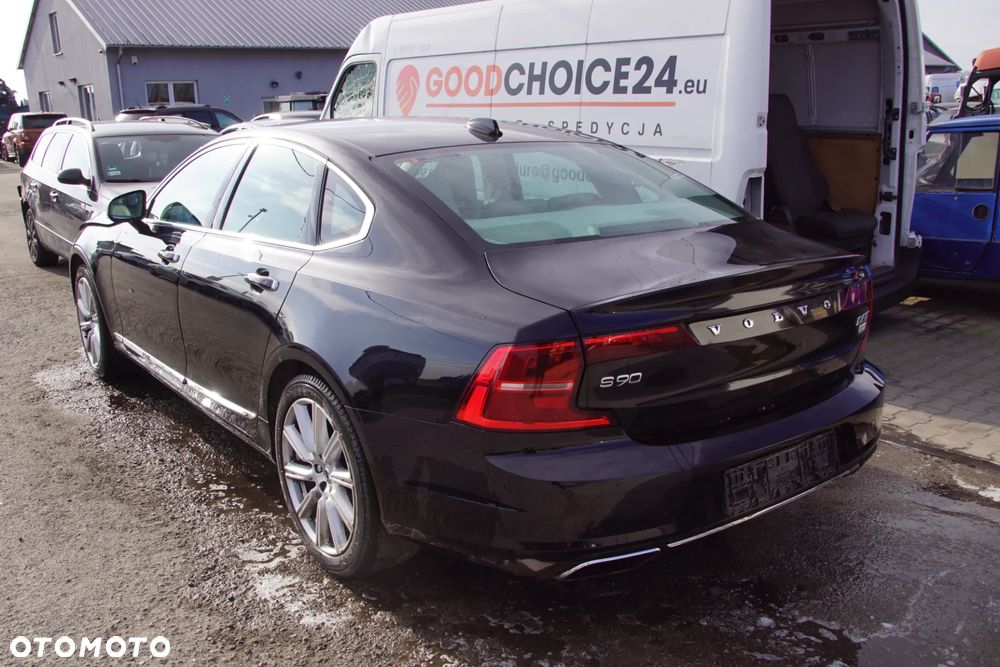 Auto na części - Volvo S90 II 2.0 D5 D4204T23 TG-81SC 717 2018R Silnik Skrzynia Drzwi Błotnik Klapa Zderzak Lusterko Klamka Szyba Lampa Deska Kokpit Sterownik Moduł Czujnik Licznik Wyświetlacz Panel Kierownica - 4