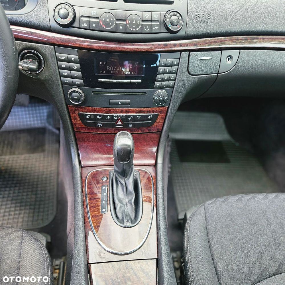 Mercedes-Benz Klasa E 220 CDI Automatik Classic - 17