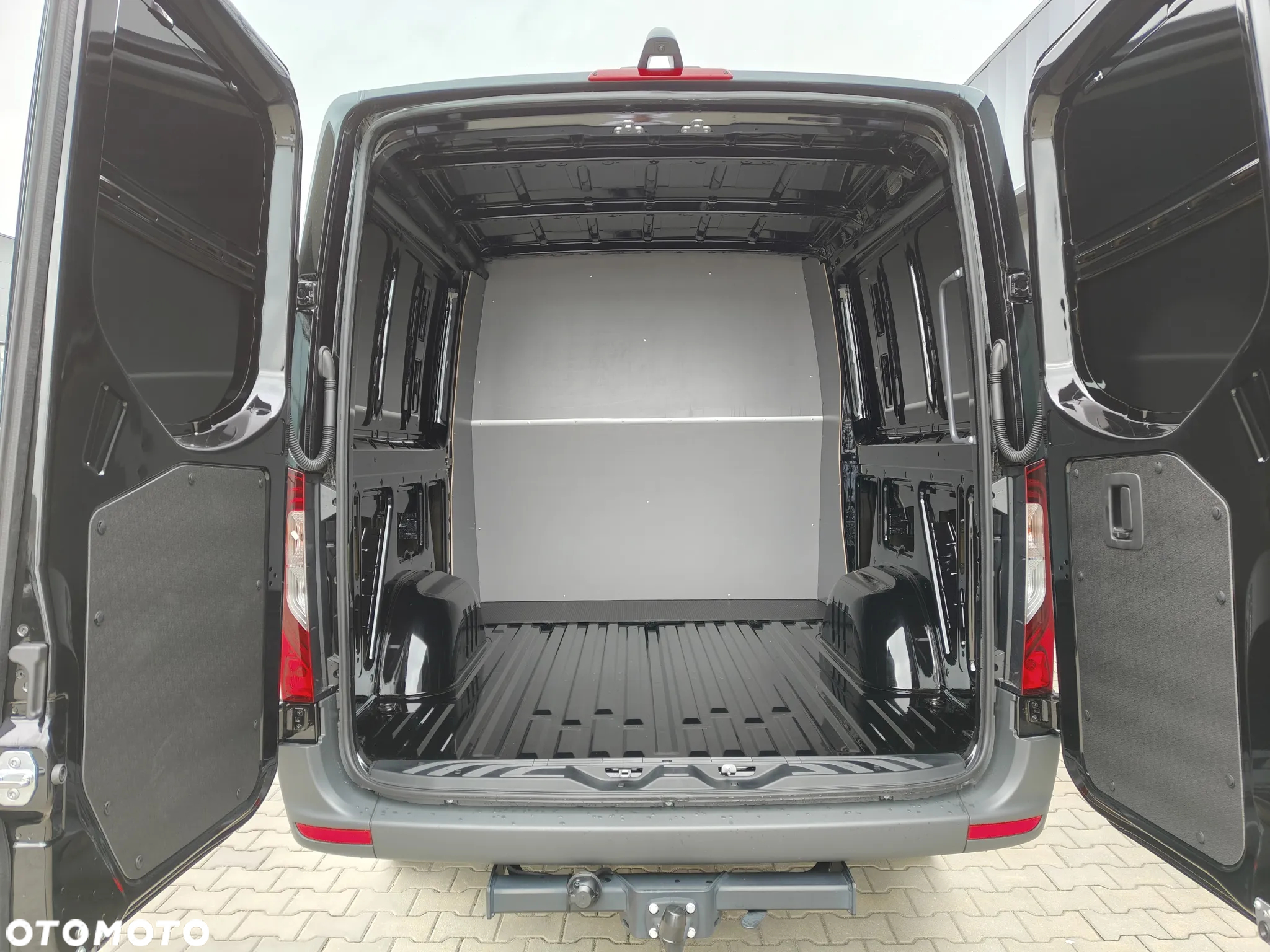 Mercedes-Benz Sprinter - 17