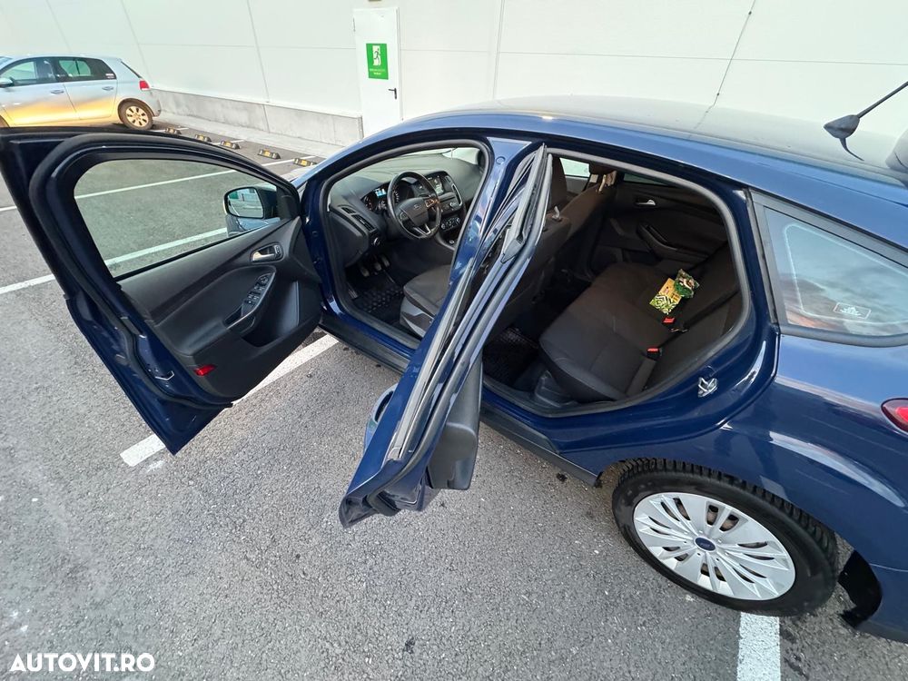 Ford Focus 1.5 TDCi Trend - 24