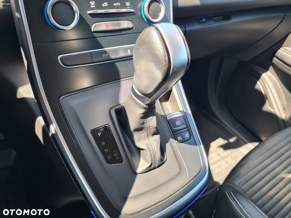 Renault Scenic BLUE dCi 120 EDC LIMITED - 23