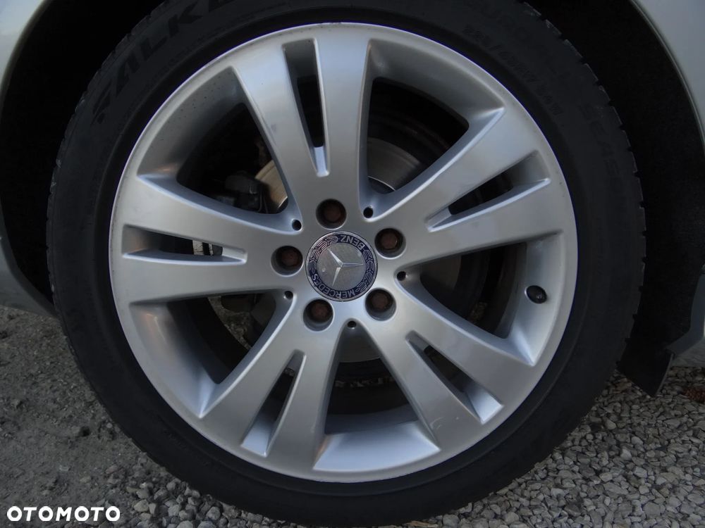 Mercedes-Benz Klasa C 180 BlueEFFICIENCY 7G-TRONIC Avantgarde - 15