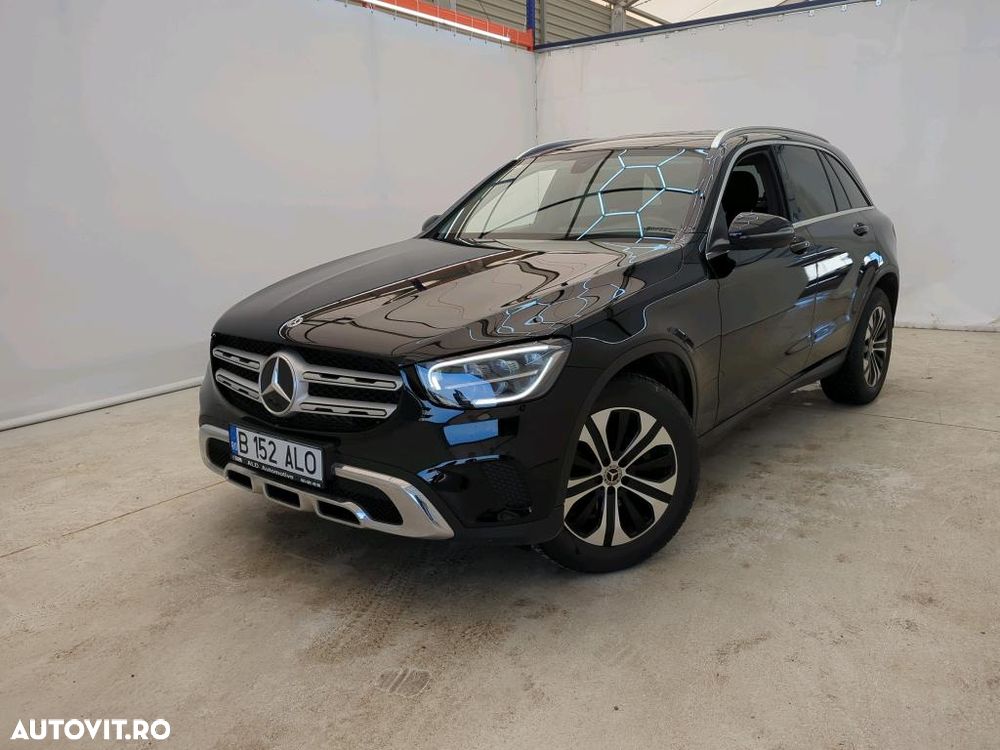 Mercedes-Benz GLC - 1