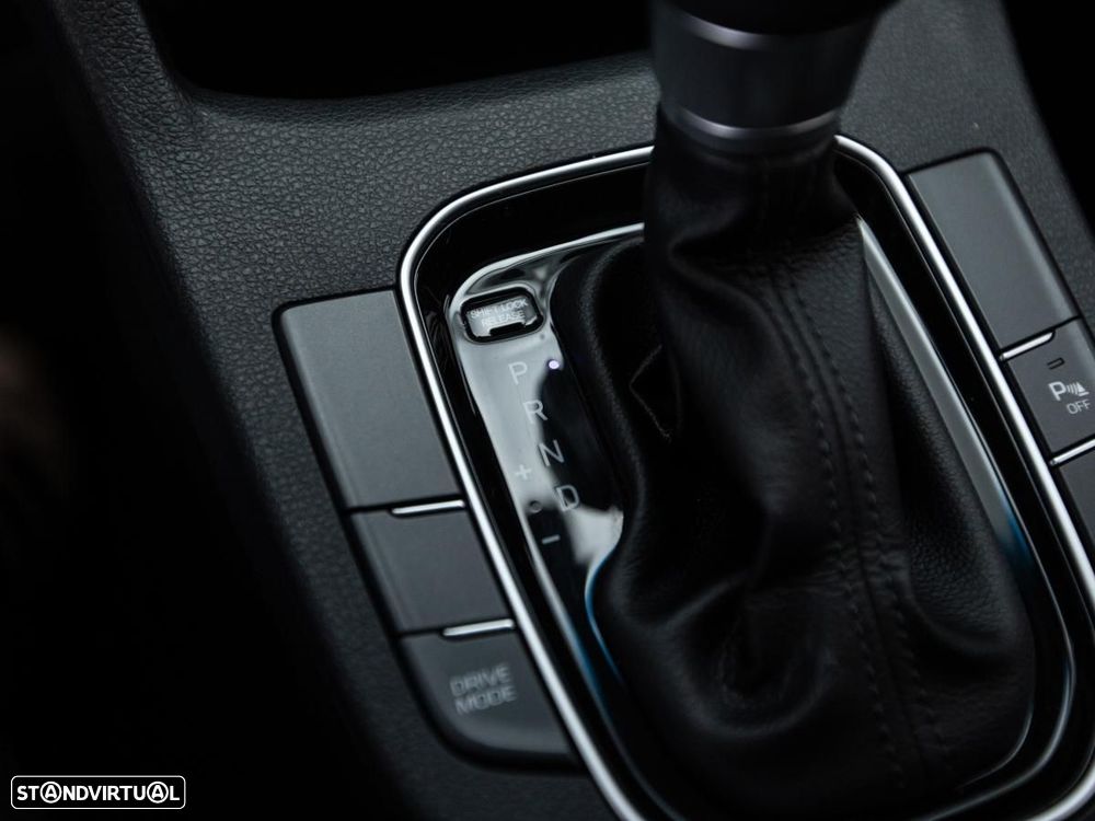 Hyundai i30 SW - 16