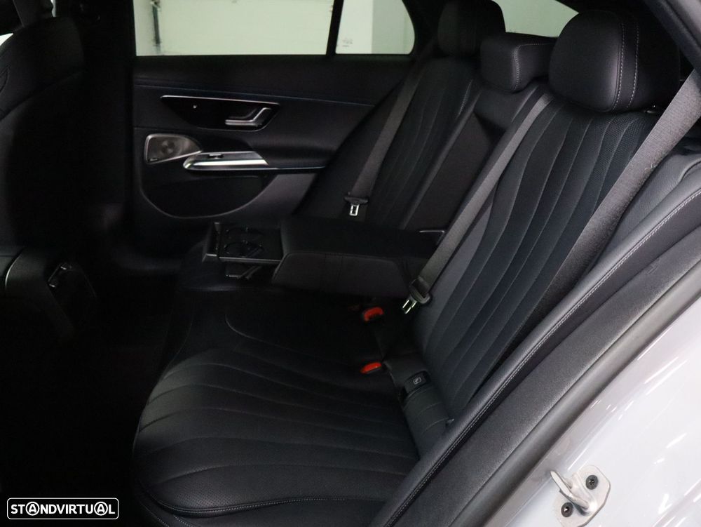 Mercedes-Benz E 300 de 4Matic All-Terrain - 8