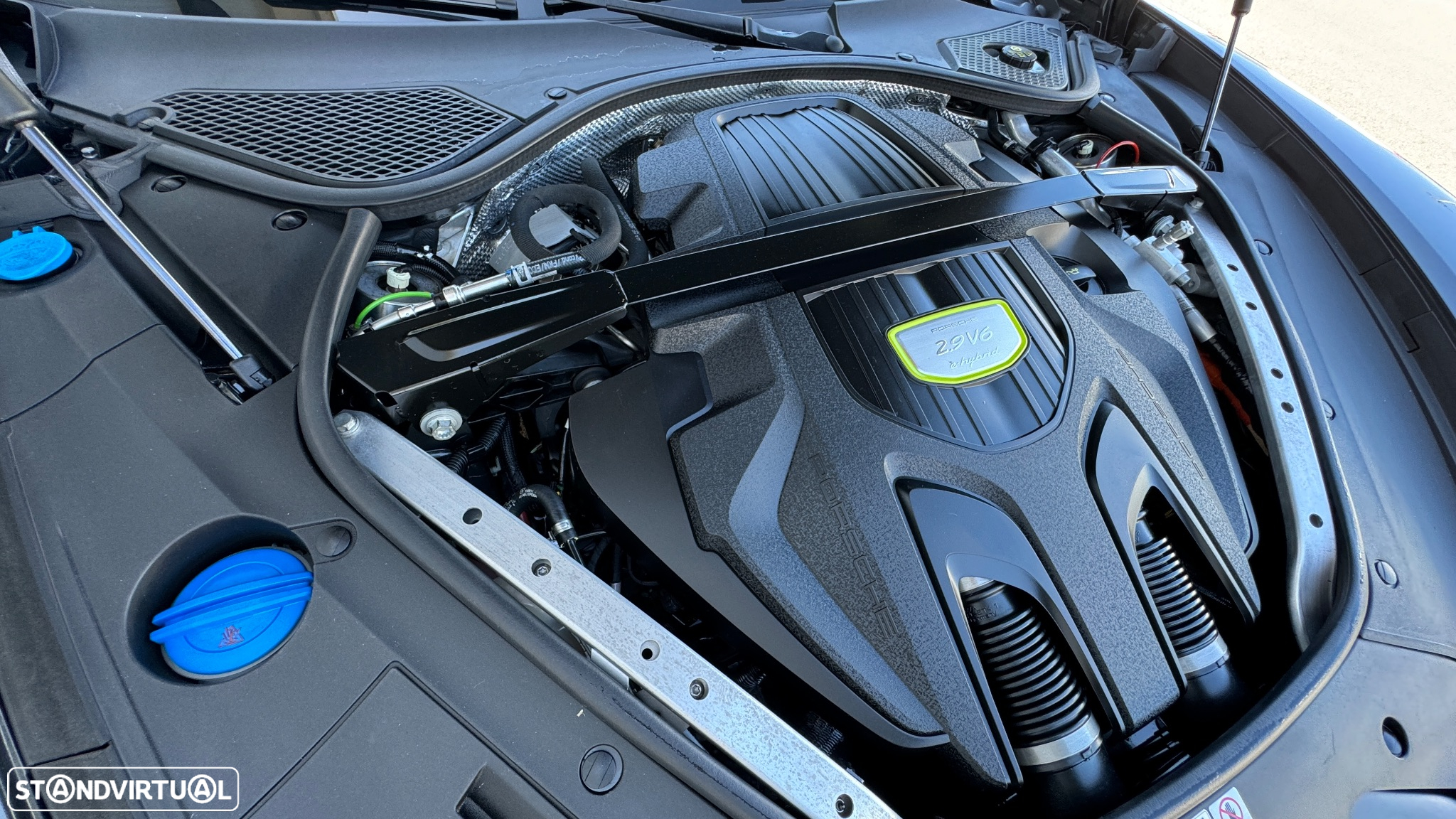 Porsche Panamera 4 E-Hybrid - 53