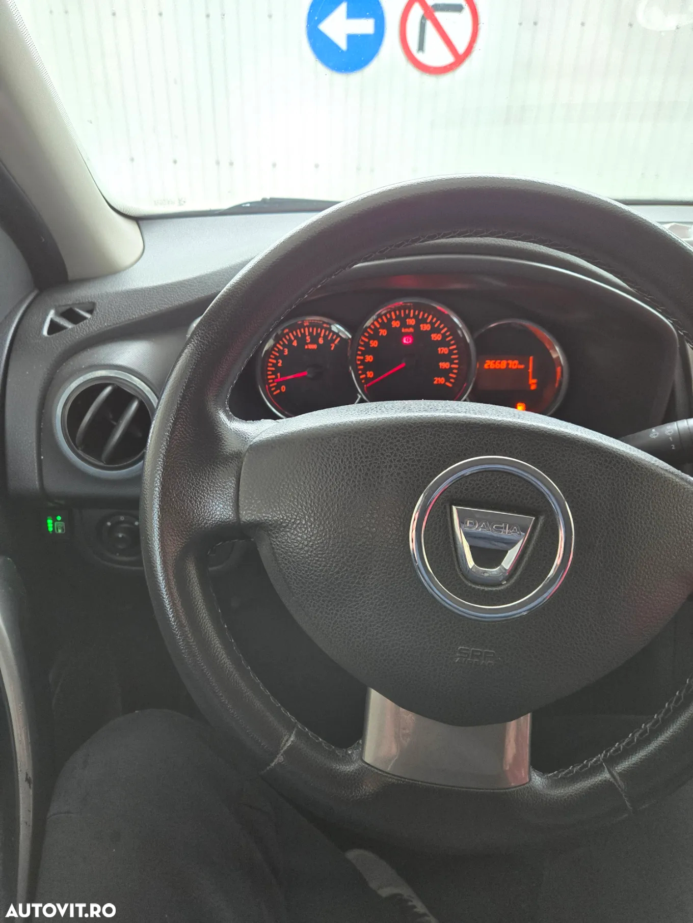 Dacia Logan 1.2 75CP Ambiance - 12