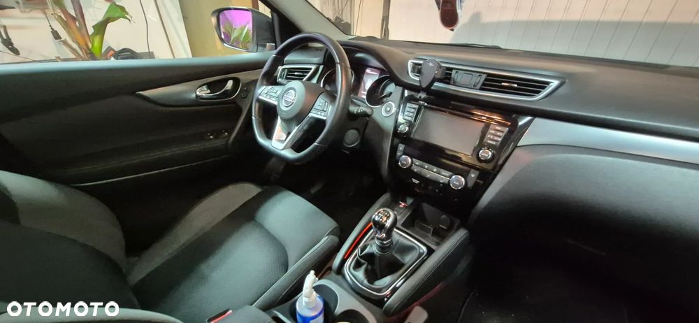 Nissan Qashqai 1.2 DIG-T N-Connecta - 10