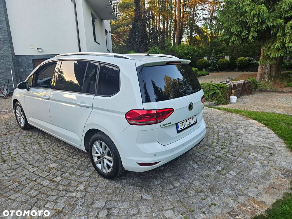 Volkswagen Touran 2.0 TDI SCR (BlueMotion Technology) DSG Comfortline - 3