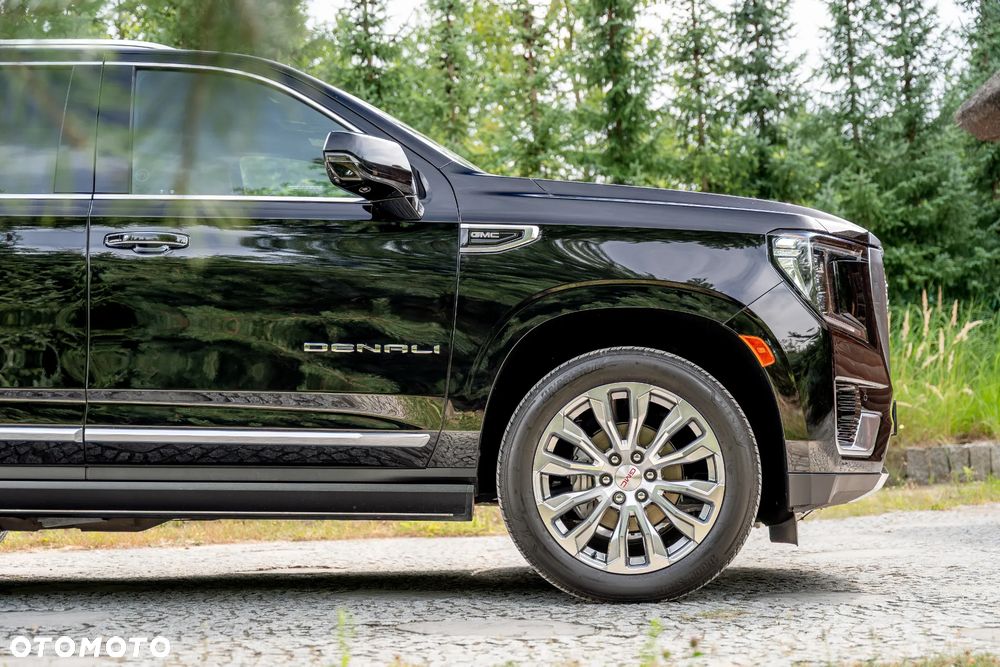 GMC Yukon - 17