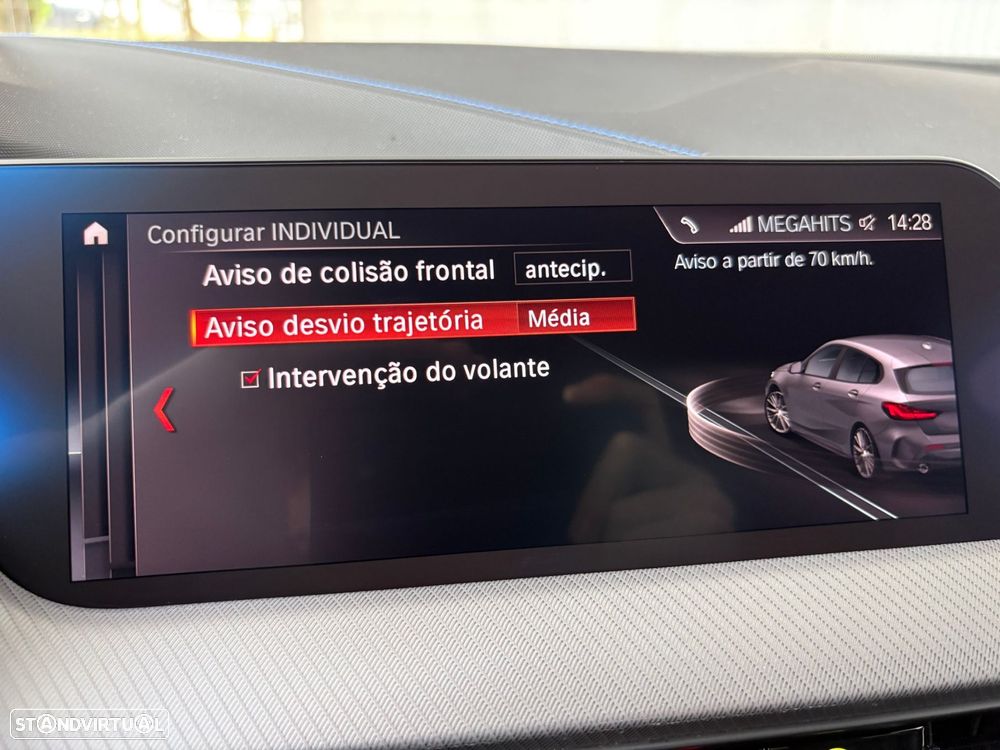 BMW 116 d Pack Desportivo M Auto - 36