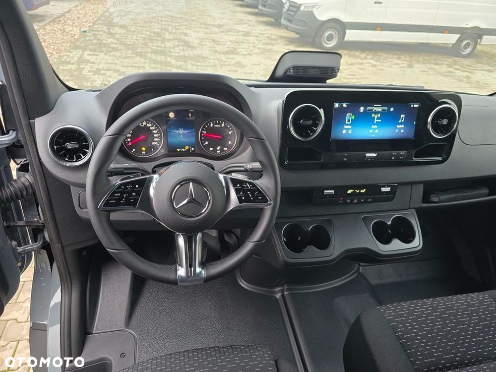 Mercedes-Benz Sprinter 317 CDI Long PRO 9G-Tronic - 21