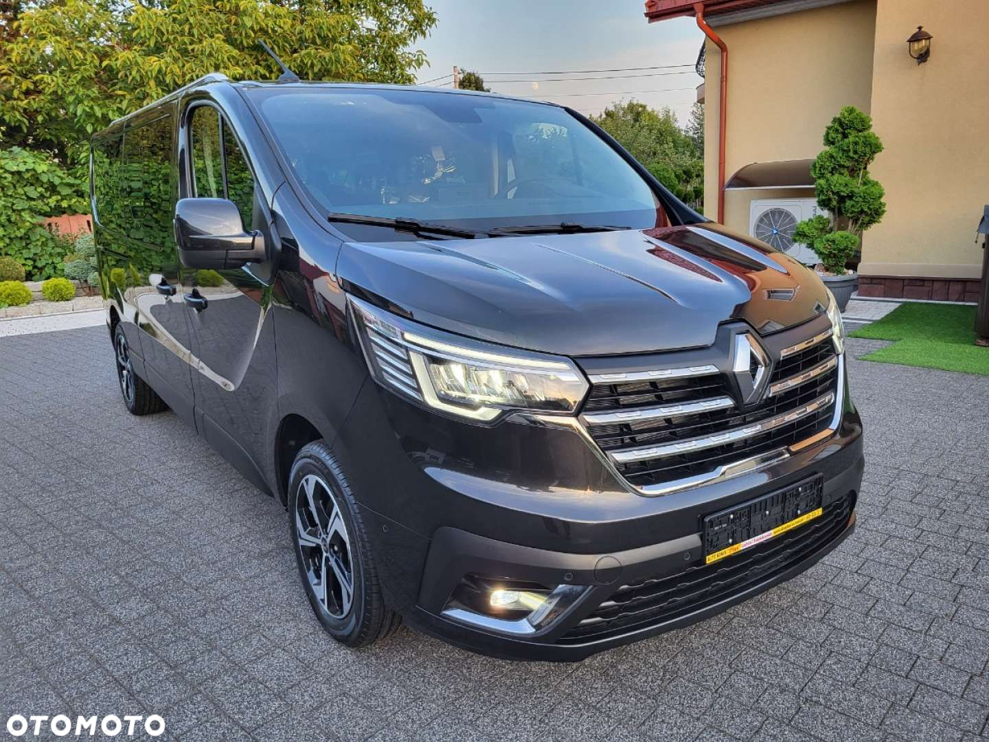 Renault Trafic - 10