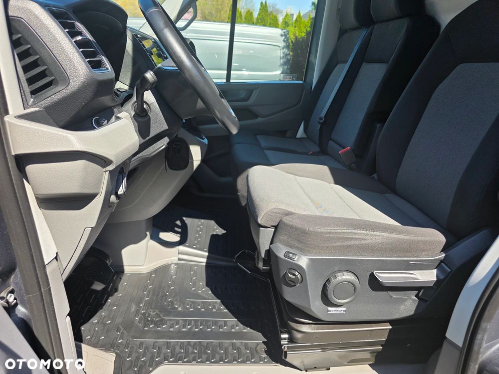 Volkswagen Crafter - 12